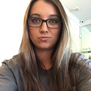 Meet your Posher, Sabrina